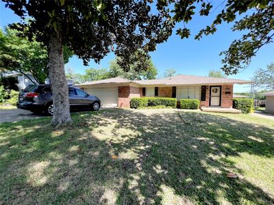 7653 Bearden Ln, Dallas, TX, 75227