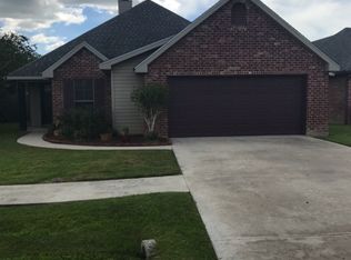 211 Rue Aubin, Lafayette, LA 70503