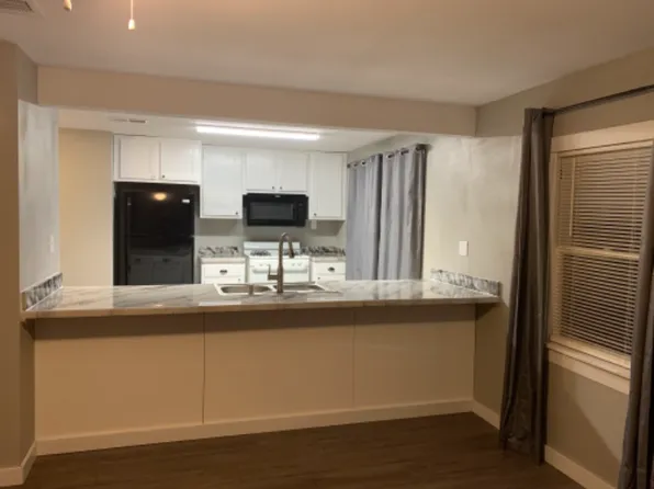 815 Live Oak St, Columbus, TX 78934