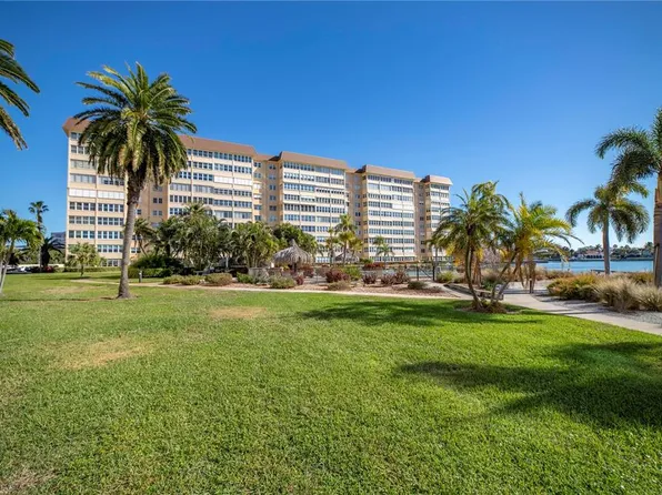 5108 Brittany Dr S APT 404, Saint Petersburg, FL 33715