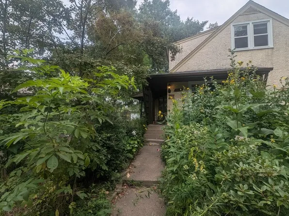 1015 Sperl St, West Saint Paul, MN 55118
