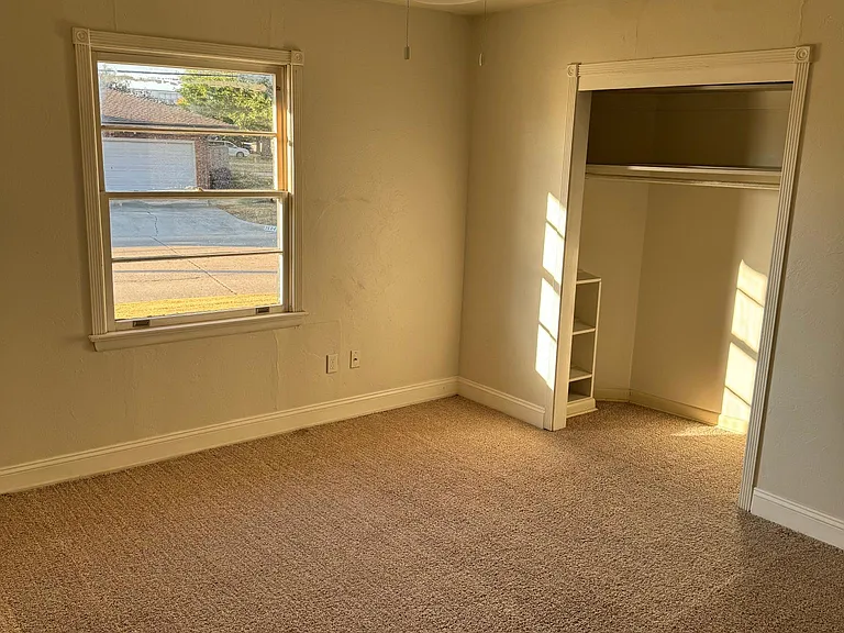 2125 Belleview Dr — Photo 17