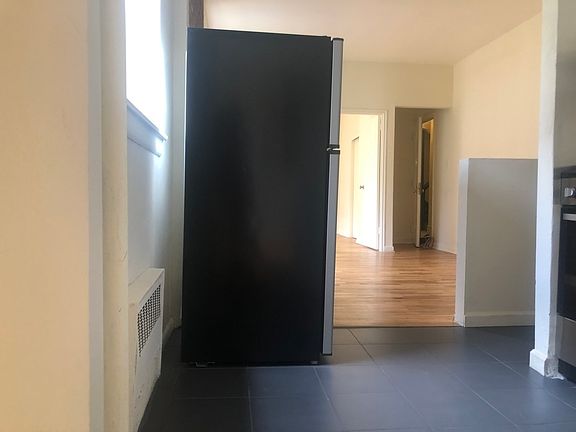 3rd image of 200 W 84th St APT 3D