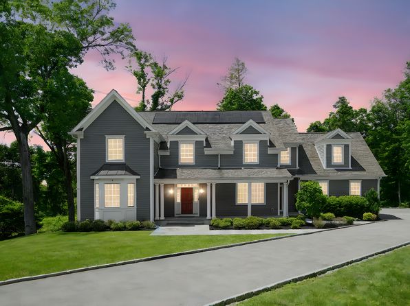 22 Robbins Rd