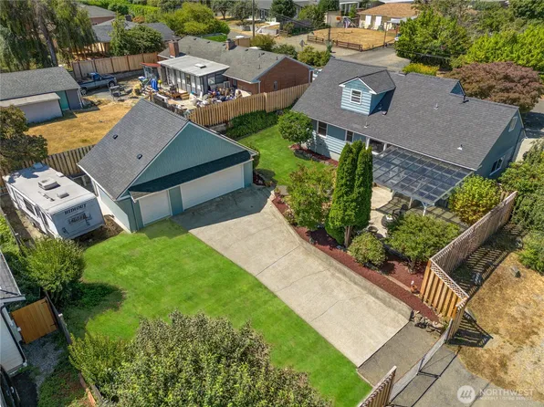 3307 Heather Place W, University Place, WA 98466
