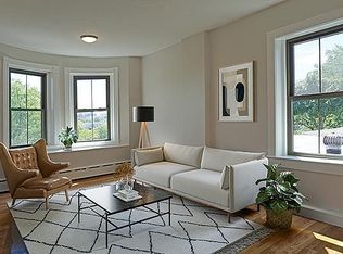 102 Willow St #303, Cambridge, MA 02141