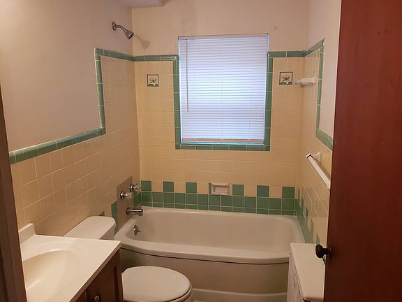 5th image of 5013 Newfield Ave APT B