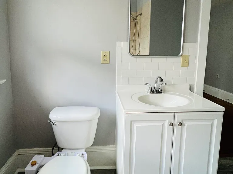 2322 Herschel St #3 — Photo 9