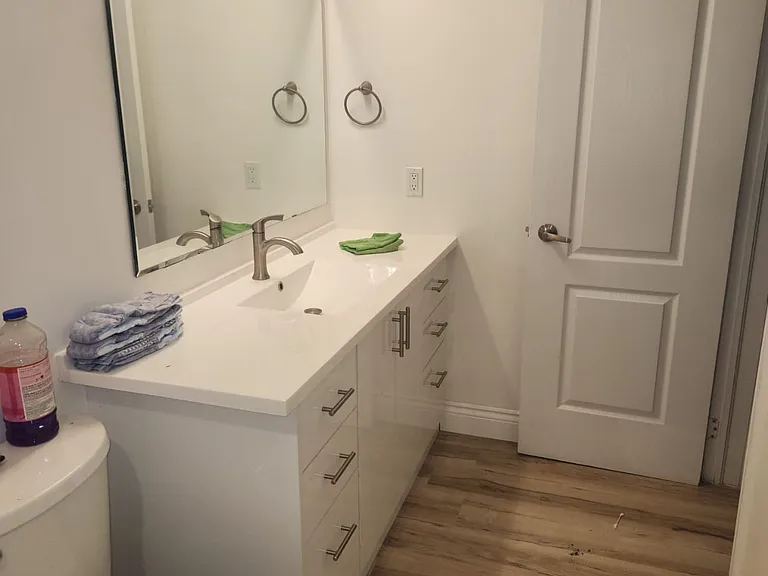 88 Baycliffe Dr — Photo 21