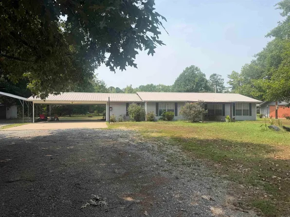 2604 Oakwood Rd, Pine Bluff, AR 71603