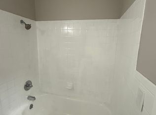 1304 Silver St #9, Urbana, IL 61801