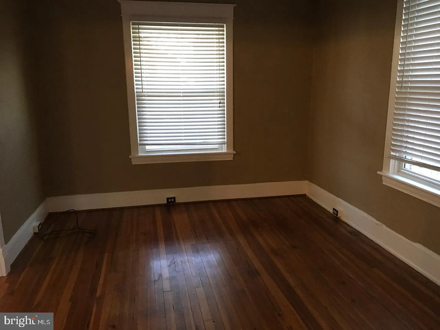 3 bed, 1.5 bath, 1656 sqft, $1,400 — Photo 3