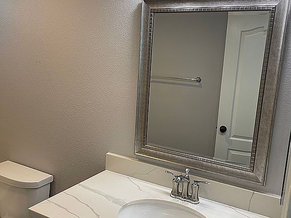 5th image of 16298 Yorba Linda Ln