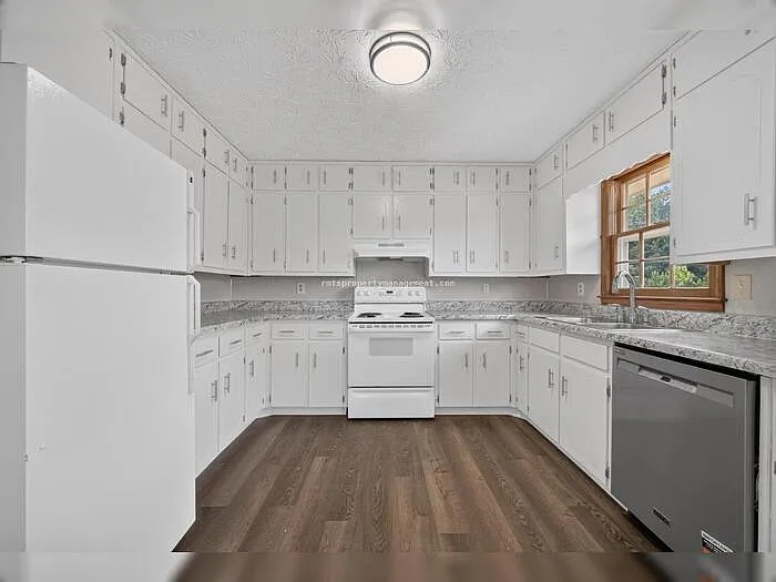 2591 Doc Hughes Rd — Photo 18