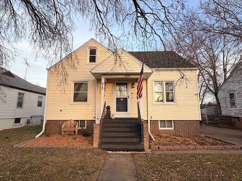 1st image of 315 S Eastman Avenue