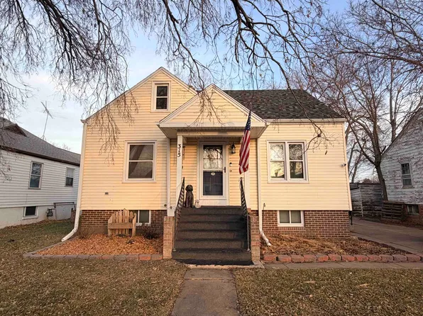 315 S Eastman Avenue, North Platte, NE 69101