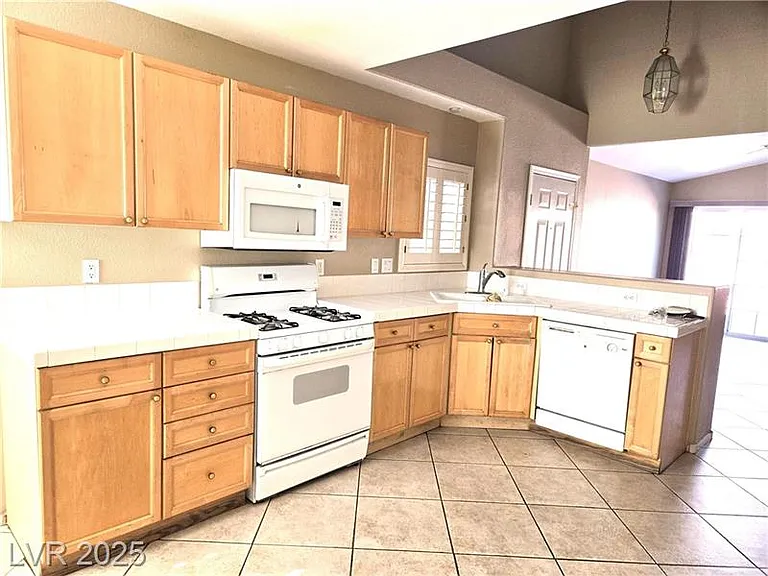 11008 Linden Leaf Ave — Photo 5