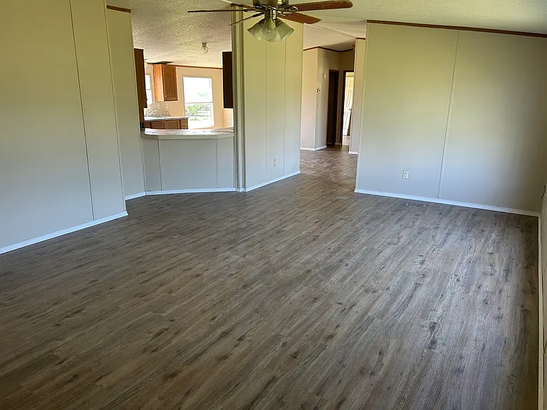 239 Cedar Dr — Photo 6