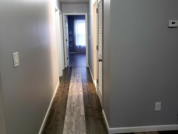 5th image of 213 Whiton St #2