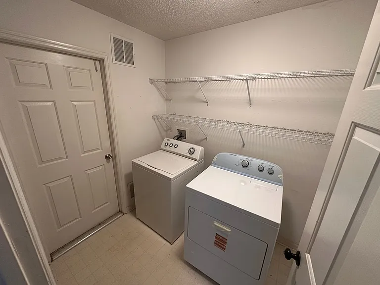 12550 Castlemain Trl — Photo 1