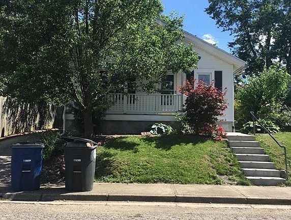 2nd image of 4214 Woodcliffe Ave