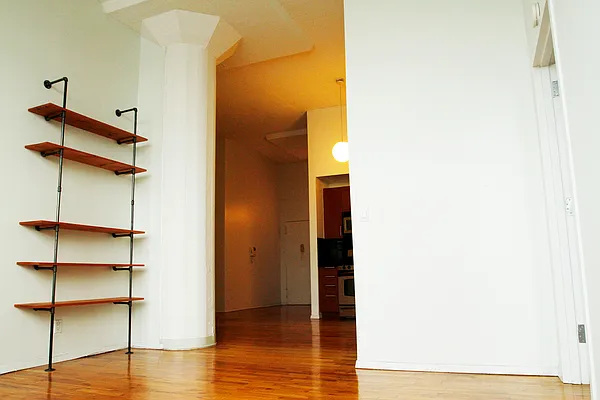 Rented by Twyford Real Estate | media 18