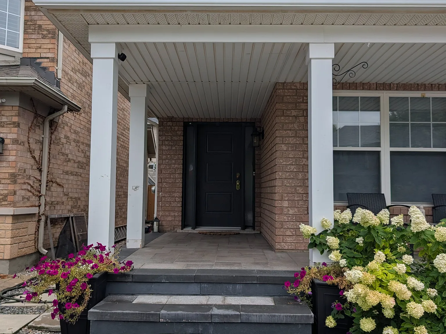 3 bed, $4,300 — Photo 2