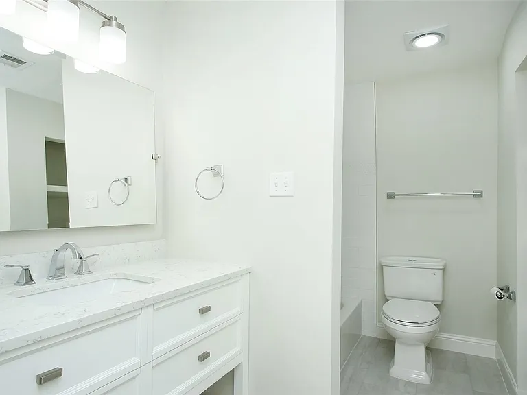 14641 Perthshire Rd — Photo 19