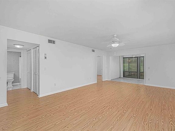 5th image of 8388 SE Croft Cir #1