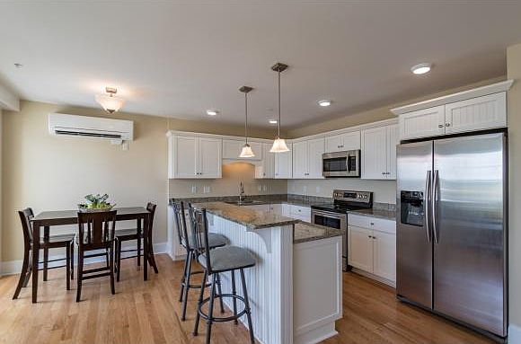 2nd image of 580 Winnacunnet Rd Unit 103