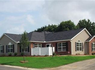 171 Woodbury Glen St, Hartville, OH 44632