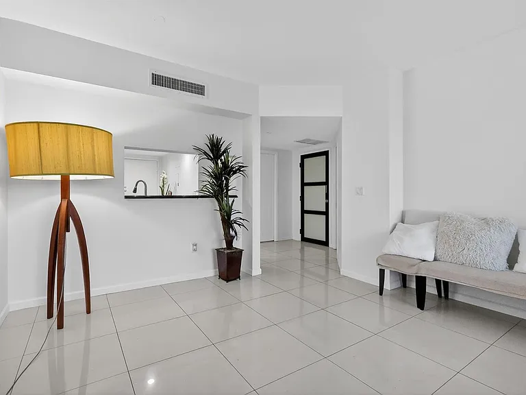 9595 Collins Ave #N-8F — Photo 12