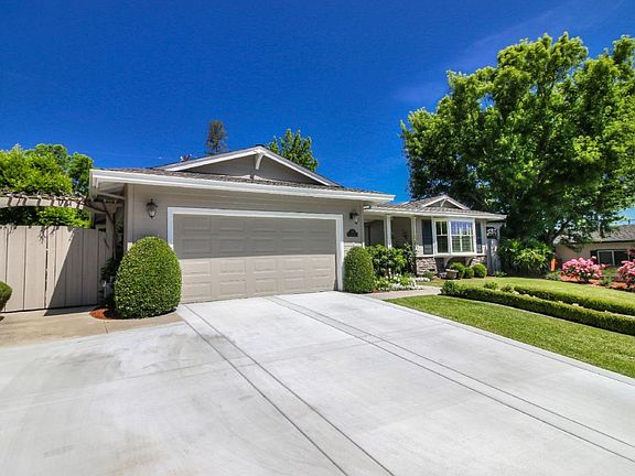 5th image of 1571 Montellano Dr