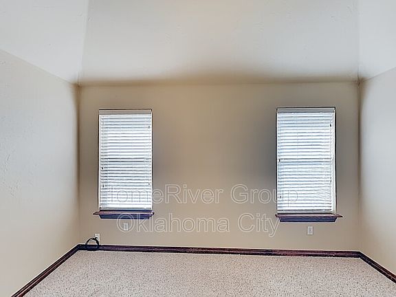 5th image of 713 Dana Dr