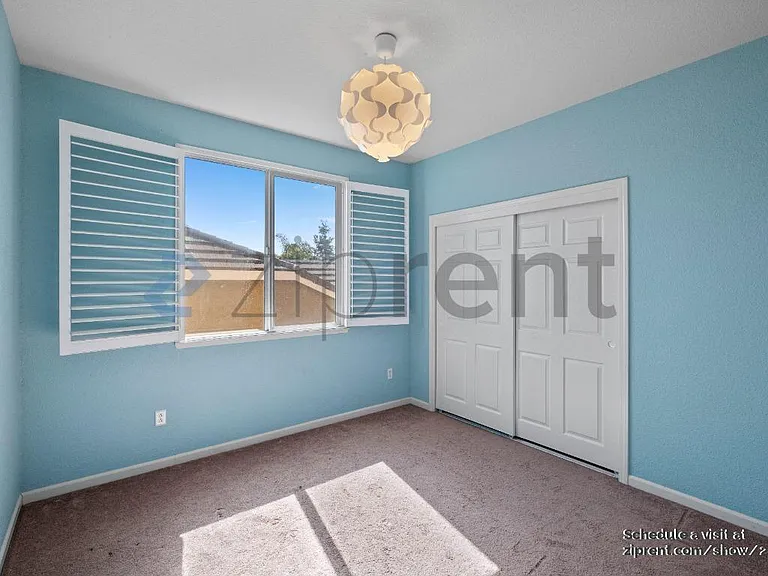 887 Hampton St — Photo 19