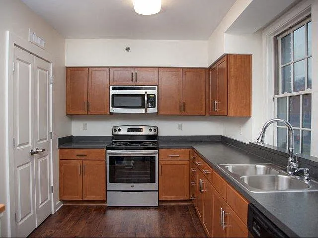 Bienville Basin Apartments — Photo 16