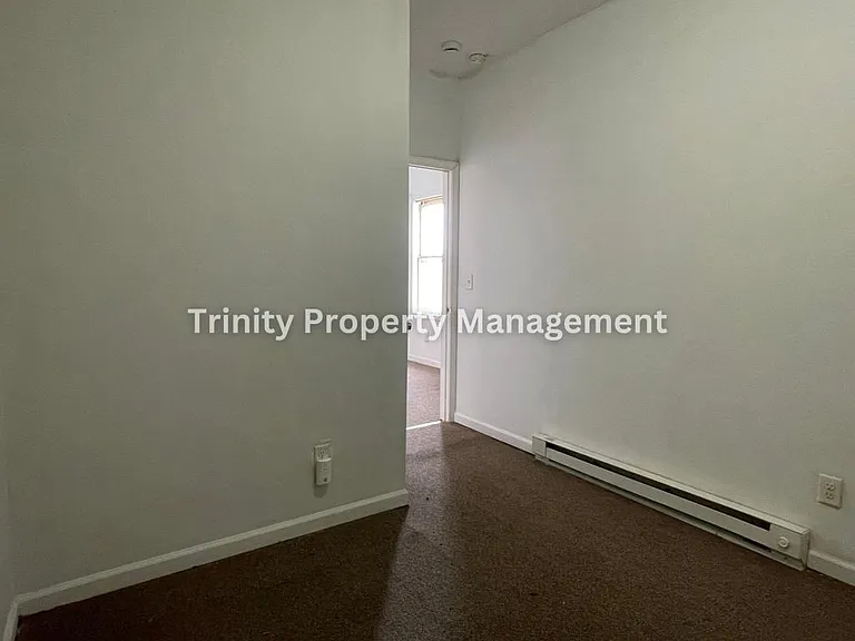 545 Baltimore Ave — Photo 9