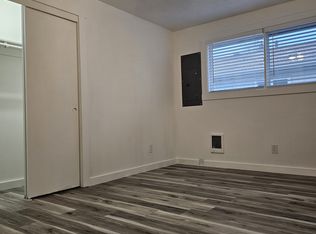 190 Gardenia Dr N, Salem, OR 97303