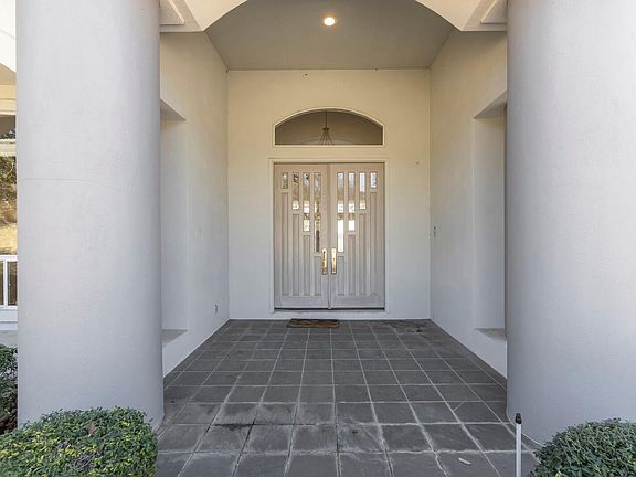 2nd image of 9409 Bell Mountain Dr