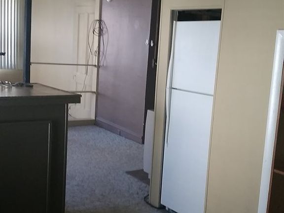 2nd image of 470A W 2nd St