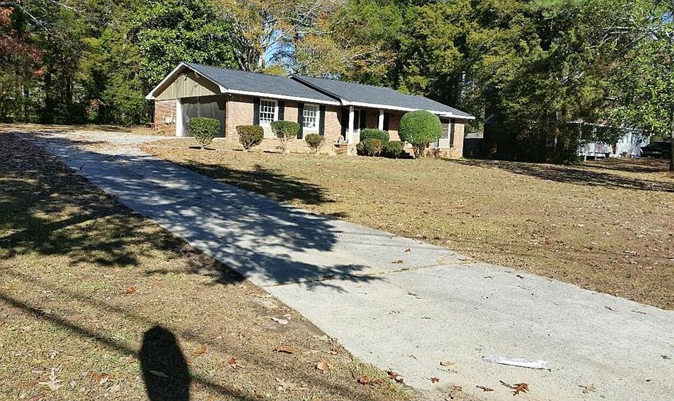 2nd image of 4165 Pierce Rd