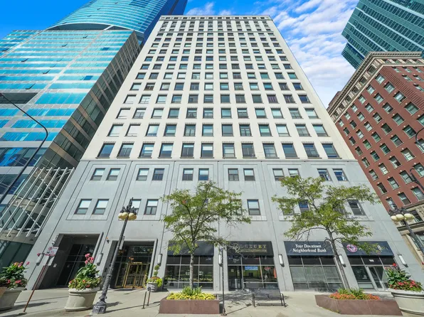 910 S Michigan Ave APT 914, Chicago, IL 60605