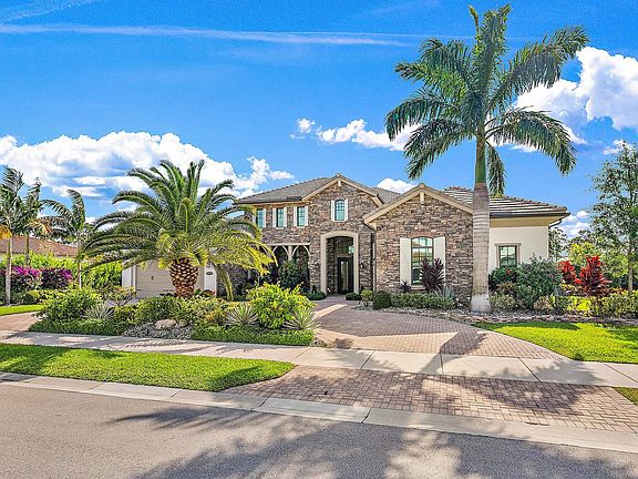 5th image of 20063 SE Gallberry Drive