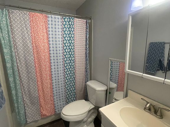 3rd image of 9460 Burrwood Cir