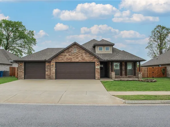 2607 Westbrook Loop, Pea Ridge, AR 72751
