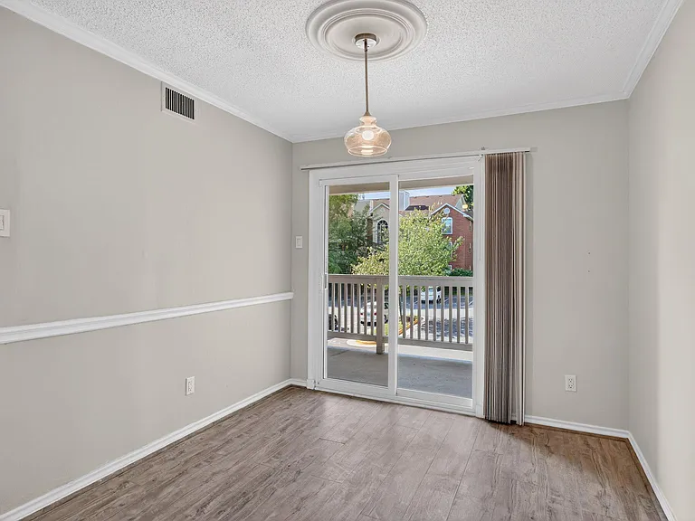 1541 Lincoln Way #204 — Photo 10