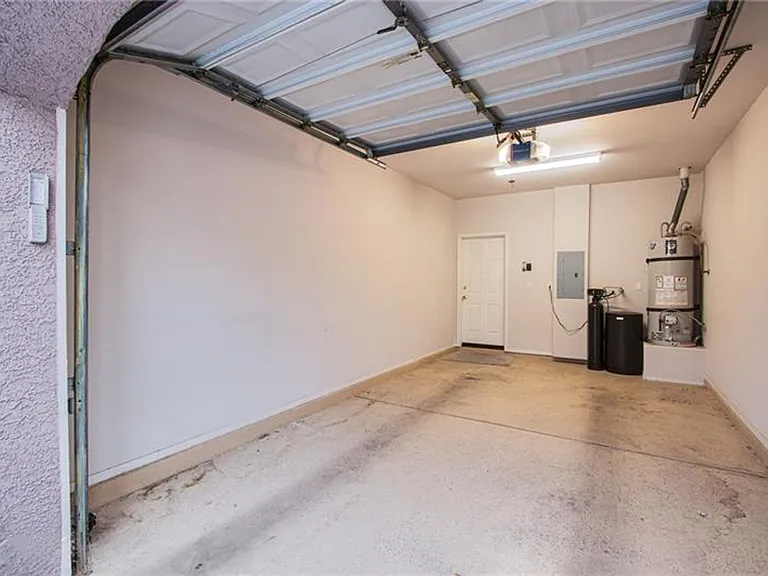 9116 Vista Greens Way — Photo 23