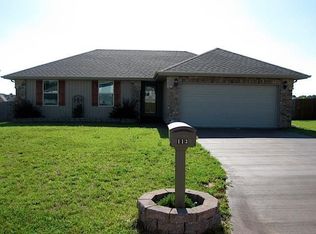 113 Cherry Ave, Clever, MO 65631