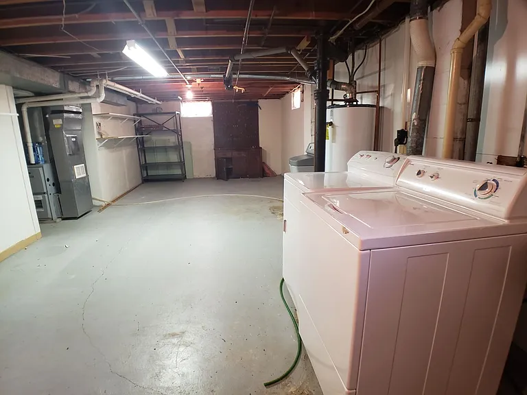 703 E Academy St — Photo 11