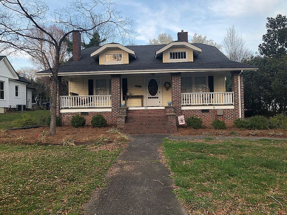 1st image of 713 S Poplar St
